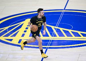 勇士又淘到宝！当选状元也不去 暴击骑士的斯潘塞曾是棍网球GOAT