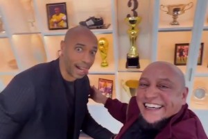 亨利卡洛斯你们赔我手机🤣